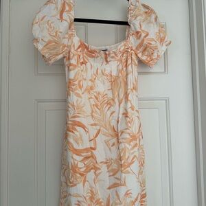 Chic Puff Sleeve Dress with Leaf Design